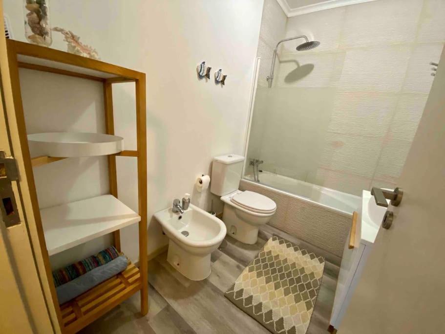 Rocha'S Apartment Remodelado! Na Praia Com Terraco Vila Nova de Gaia Exterior foto